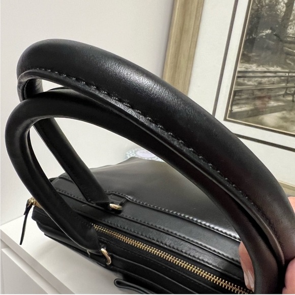 Kate Spade Satchel Tote with Shoulder Straps Gold Hardware and Zipper Closure - Picture 4 of 17